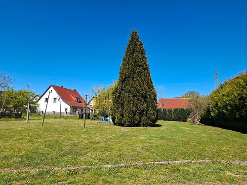 Foto - Bauland,Hof,Haus,Wohnung,Grundstück