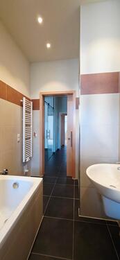 Foto - Moderne 3-Zimmer-Wohnung mit 2 Balkonen und Tageslichtbad Dusche + Wanne!