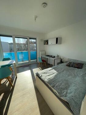 Foto - Furnished Studio Sublet With Big Balcony by the River. 30.12-9.02