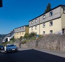 187.07 Schöne 2 ZKB Wohnung Atzenhübel 26 in Idar-Oberstein Besichtigung: