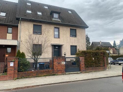 Foto - Mehrfamilienhaus Dreifamilenhaus Wohnung Gewerberaum WG Zimmer
