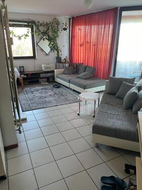 Foto - Homburg 1 Zimmer Möbliert mit Balkon ca. 33 qm