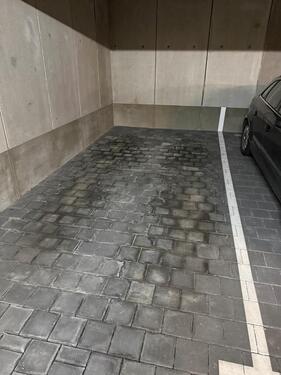 Foto - Tiefgaragenstellplatz Einsteinstraße Ottobrunn