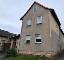 Bauernhaus zu verkaufen - 38.000,00&nbsp;EUR Kaufpreis, ca.&nbsp; 140,00&nbsp;m&sup2; in Greußen (PLZ: 99718)