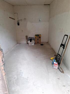Foto - Große Garage - 90,00 EUR Miete,