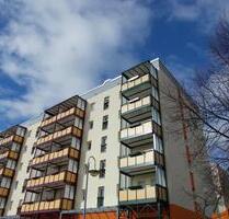 Sanierte 3-Raum Wohnung mit Balkon und Einbauküche - Schmölln