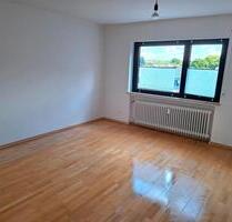 Großzügige 3-Raum-Wohnung, Balkon und EBK in Rödermark-Waldacker