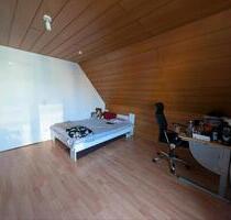 Gemütliches, möbliertes WG-Zimmer in 3er WG. - Stuttgart Mühlhausen