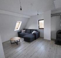 Helle 2.5 Zimmer-Wohnung in GD-Zimmern mit Stellplatz- ab sofort - Schwäbisch Gmünd