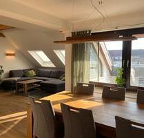 Helle 4,5-Zimmer Maisonette-Wohnung in Ludwigsburg-Oßweil