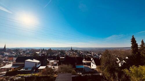 Foto - 3 ZKB Einbauküche, Südbalkon in einem Zweifamilienhaus
