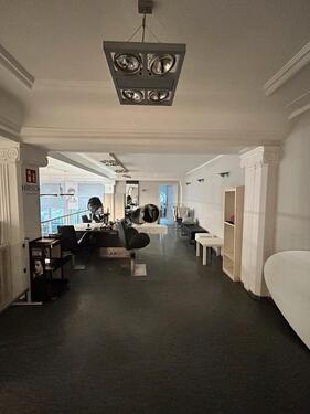 Foto - 30–40 m² Fläche im Friseursalon zu vermieten