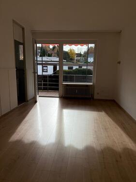 Foto - 1-Zimmer Whg mit neuem Bad und Küche , großer Balkon
