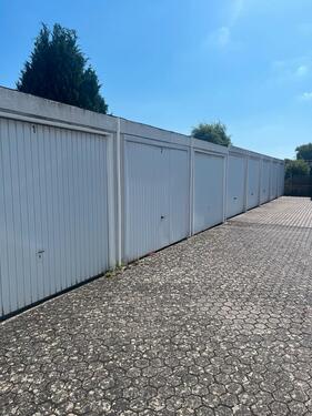 Foto - Sichere Garage in abgeschlossener Hofanlage zu vermieten.