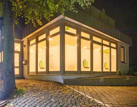 Foto - Moderne Gewerbefläche im Zentrum von Homburg – 113 m² – Ideal für Büro oder Praxis