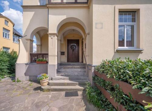 Foto - Büroräume in repräsentativer Villa mit eigenem Direktzugang