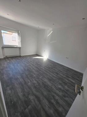 Foto - NEU 3ZKB + Garten - 820,00&nbsp;EUR Kaltmiete, ca.&nbsp; 85,00&nbsp;m&sup2;