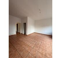 Moderne und Geräumige 4-Zimmer-Wohnung in Übach Palenberg - Übach-Palenberg