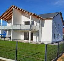 Schöne Erdgeschosswohnung im 4-Familienhaus für Gartenliebhaber - Denkendorf