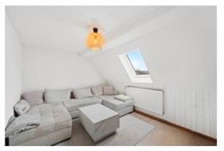 Foto - 2- Zimmer Dachgeschoss Wohnung zu ca. 40qm ab sofort frei