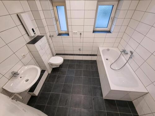 Foto - 3,5 Zimmer Wohnung 1 OG nähe Gladbeck Innenstadt 74qm Bad Neu