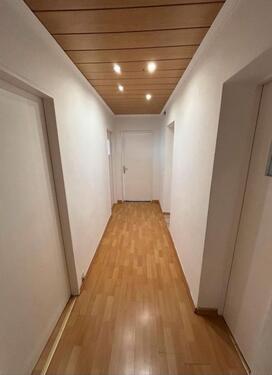 Foto - Helle 4-Zimmer-Wohnung mit Balkon zu vermieten