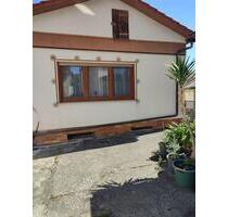 Kleines Häuschen zu vermieten - 400,00 EUR Kaltmiete, in Ochsenfurt (PLZ: 97199)