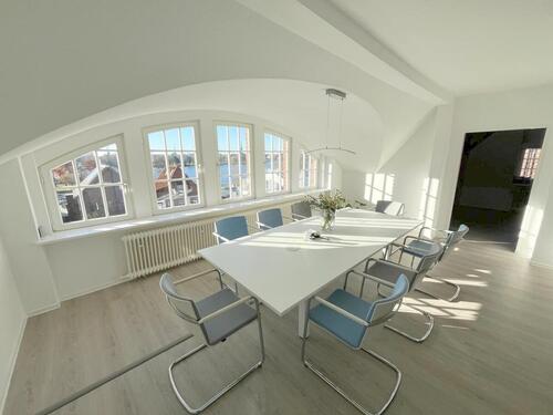 Foto - Büroetage mit traumhaftem Blick auf die Wakenitz und die Lübecker Türme