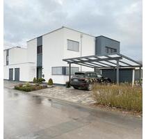 Exklusives Einfamilienhaus in idyllischer Lage am Bach - Kehl