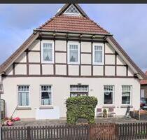 6-Zimmer Wohnung Haushälfte im Ortskern - Steyerberg