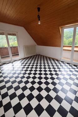 Foto - Familienfreundliche 3-Zimmer-Wohnung mit großem Balkon im Grünen