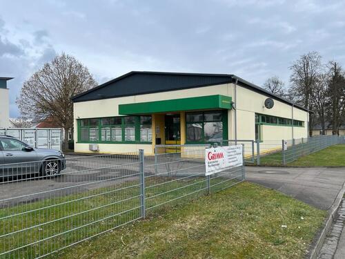 Foto - Lagerhalle,Betriebsgebäude,Büro-und Lagerhalle,Lager