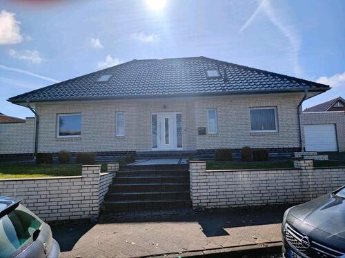 Foto - moderner Bungalow, Baujahr 2008, 185 m²