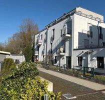 Provisionsfrei: Moderne 5-Zimmer-EG-Wohnung mit 2 Gärten & TG - Neuburg an der Donau