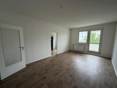 Foto - **Perfekt für WG oder Studenten - Moderne 3-Raum-Wohnung mit Einbauküche & Balkon**
