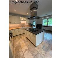 Freistehendes Ein - bis Zweifamilienhaus 7399 m2 Grundstück - Diemelstadt