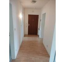 zentralgelegene 3 Zi. Whg. mit Balkon in Reppenstedt