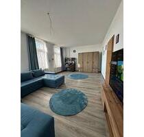 Teilmöblierte 3-Raum-Wohnung mit Balkon - Reichenbach im Vogtland