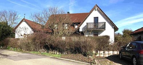 Foto - LEBEN WIE IM HAUS – 3 ZI. DG - ELW MIT GARTEN + BALKON + GARAGE