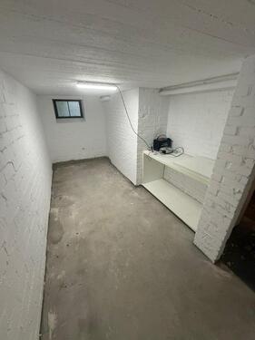 Foto - Biete 11 qm Keller - Lagerraum Stauraum, zentral gelegen