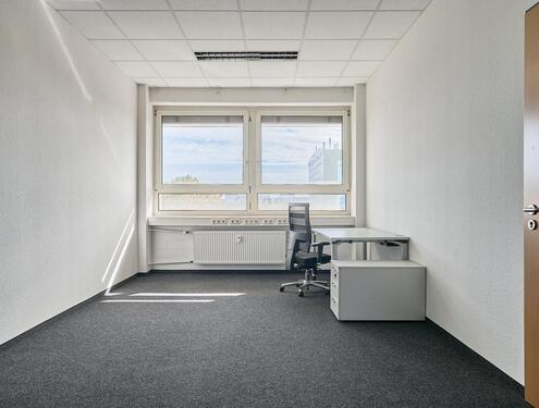 Foto - Kompaktes Büro mit Aufzug & Lichtschutz – für Freiberufler & Startups