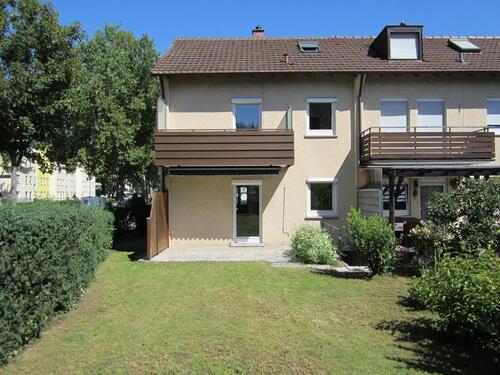 Foto - Ruhiges, modernisiertes Einfamilienhaus mit EBK und Garten