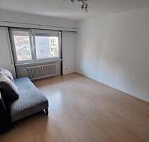 Helles 17m2 Zimmer in netter WG in Stuttgart-Uhlbach