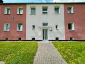 Foto - Neu renovierte 2,5-Zimmer-Wohnung mit bodengleicher Dusche, großer Küche und traumhaftem Balkon mit Blick ins Grüne!