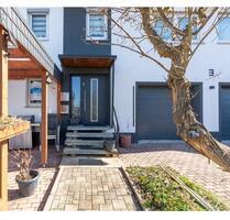 Haus mit Einliegerwohnung - 376.000,00 EUR Kaufpreis, in Trossingen (PLZ: 78647)