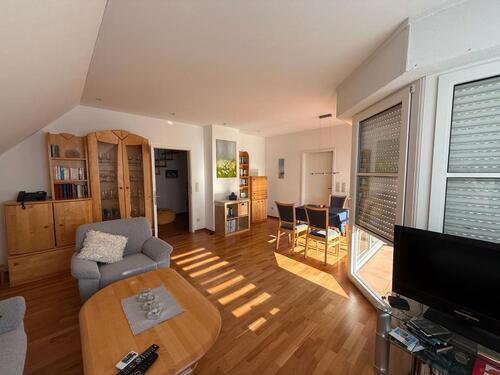 Foto - Hochwertige 4-Zimmer-ETW mit ausgebautem Spitzboden, Garage & Bal