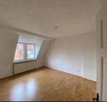 2-Zimmerwohnung zentrumsnah - 680,00&nbsp;EUR Kaltmiete, ca.&nbsp; 65,00&nbsp;m&sup2; in Bayreuth (PLZ: 95444) City