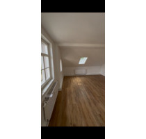 Schöne 3-Raum-Wohnung mit Blick auf die Stadtmauer - Freiberg