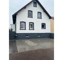 Haus zum kaufen in Hugsweier - 575.000,00&nbsp;EUR Kaufpreis, ca.&nbsp; 155,00&nbsp;m&sup2; in Lahr (Schwarzwald) (PLZ: 77933)