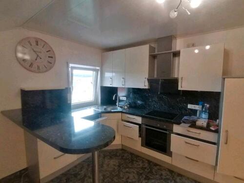 Foto - Geräumige 3 Zimmer DG Wohnung - 1.100,00&nbsp;EUR Kaltmiete, ca.&nbsp; 90,00&nbsp;m&sup2;